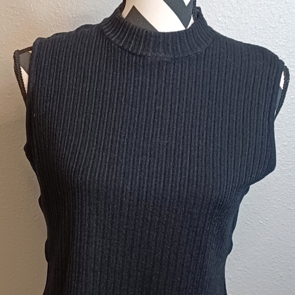 St. John Wool Blend Sleeveless Mockneck Old Money Ribbed Knit Sweater Top - Picture 3 of 13